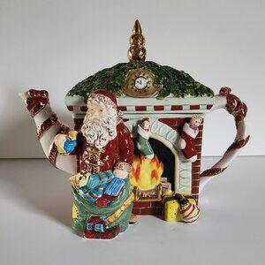 Limited Edition Waterford Holiday Heirloom Santa Teapot 82/5000 2nd Edition